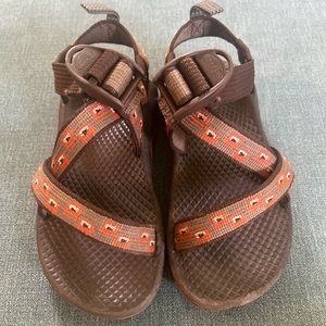Kid’s monster chacos